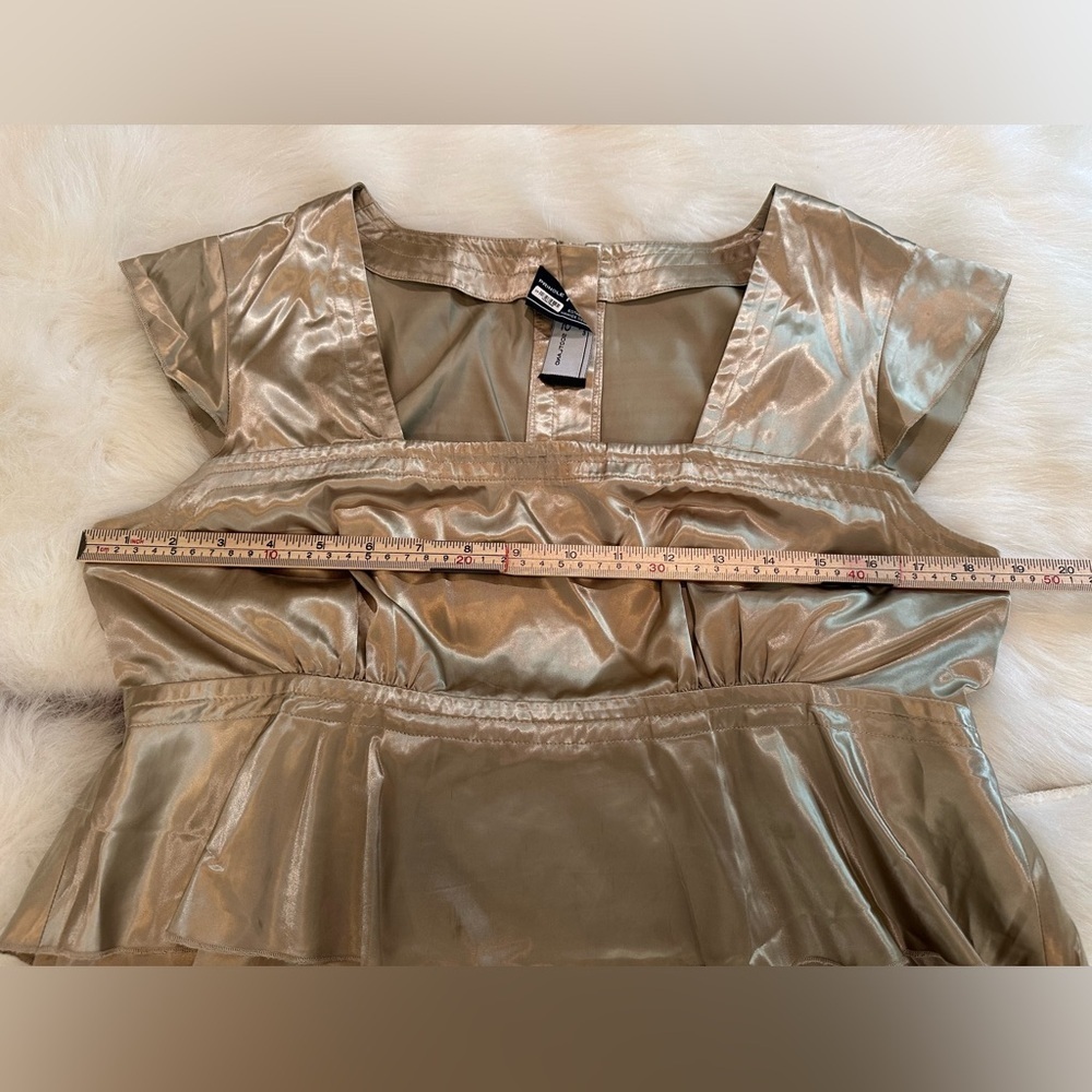 Pringle 815 Scotland Metallic Champagne Peplum Blouse Top Size US 6 UK 10 - Picture 4 of 10
